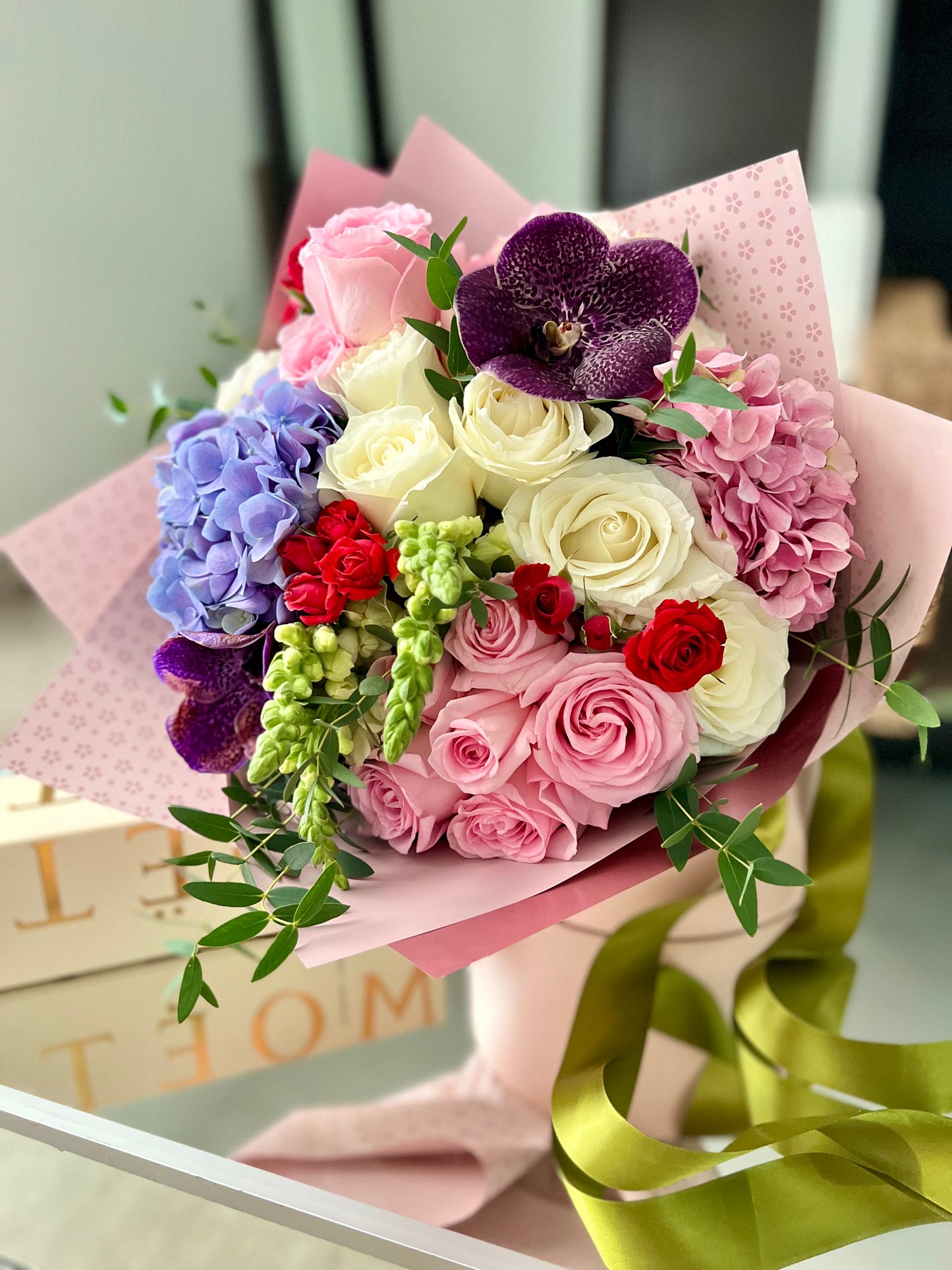 Full Bloom bouquet